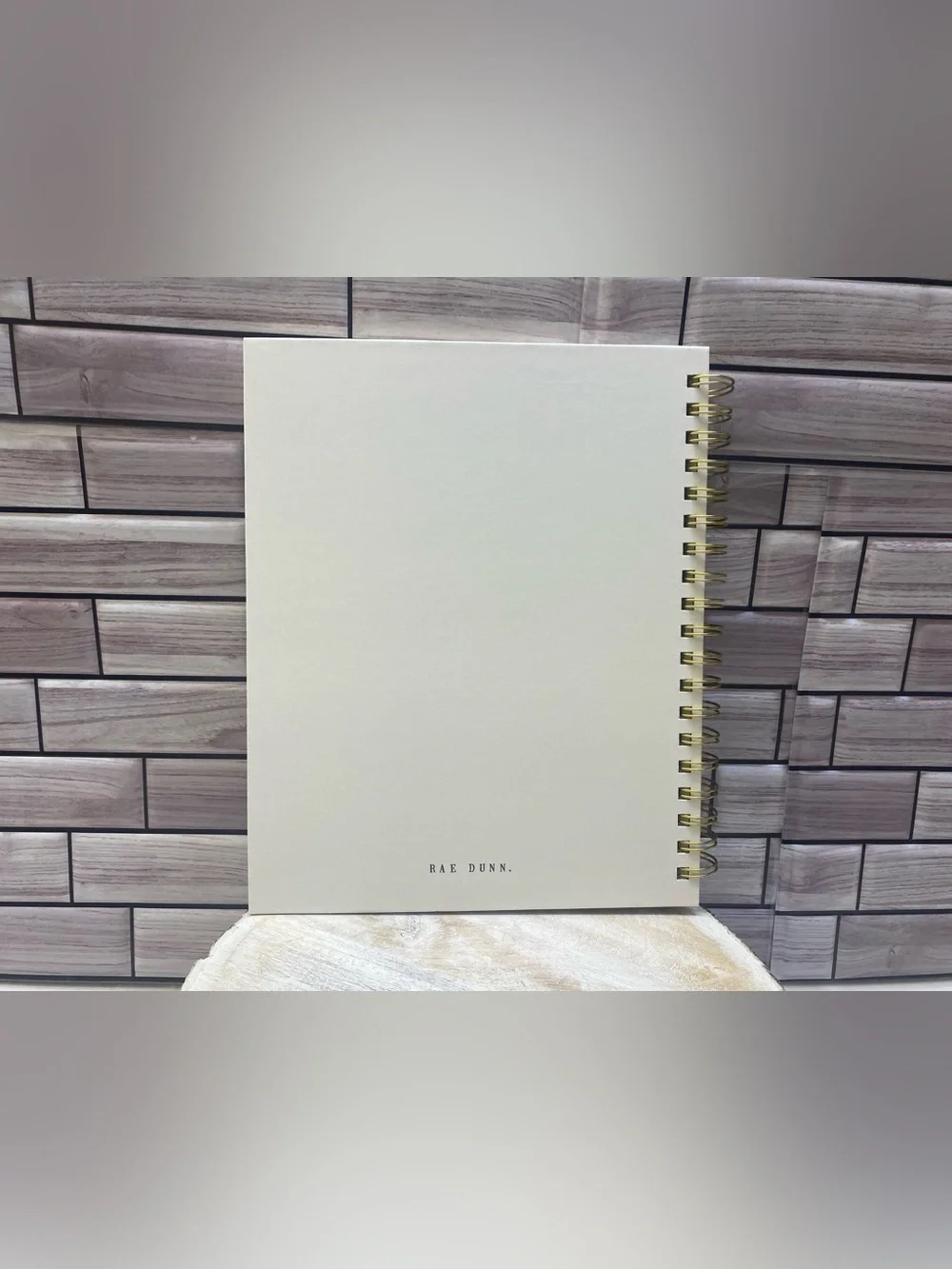 Rae Dunn❤️   “2027.”Flowers L size 17-month Planner NEW